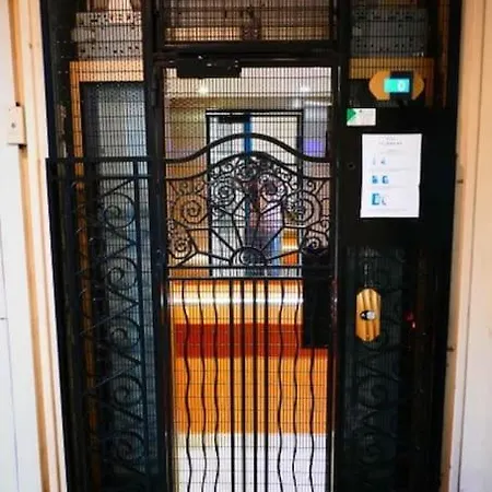 Parisien Au Coeur Du 15e Arrondissement Parigi